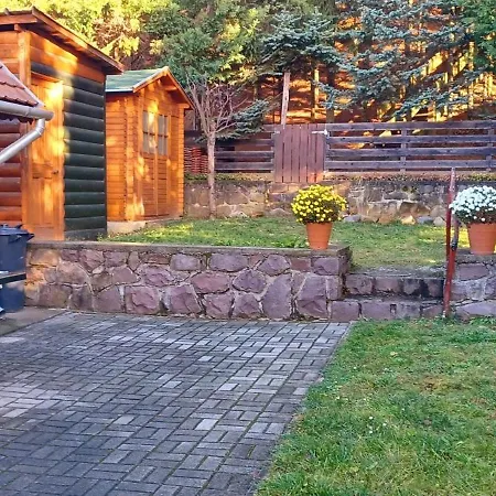 Fenyo Kucko * Bodony