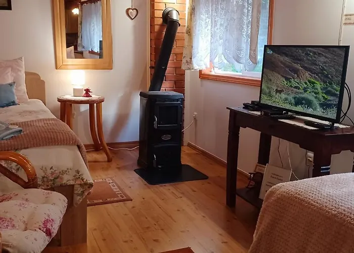 Fenyő Kuckó Apartment *